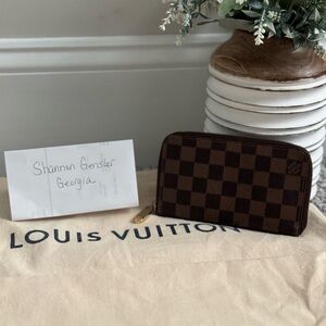 Louis Vuitton Compact Zippy Wallet